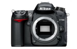 Nikon DSLR D7000 16.2 MP Camera